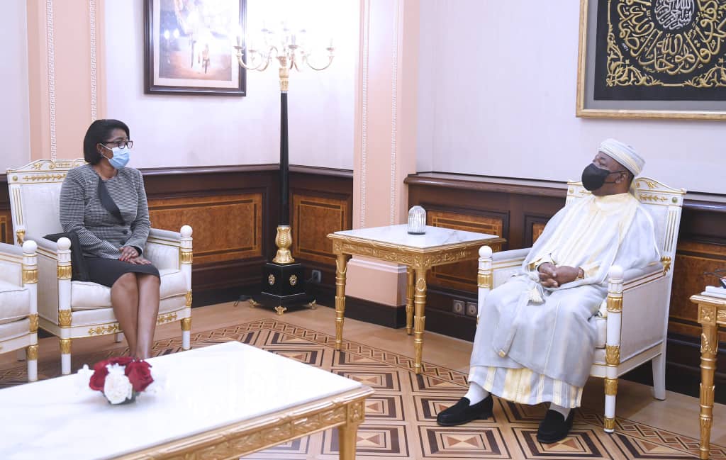  le Premier Ministre Rose Christiane Ossouka Raponda reçu au Palais Rénovation ce lundi 07 février 2022.
